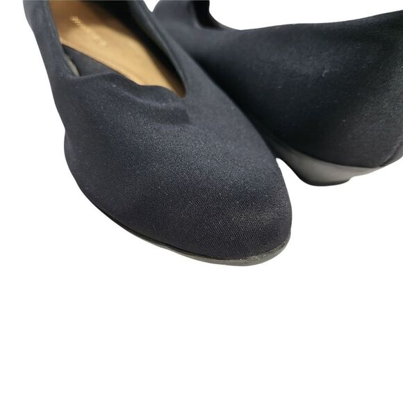 Predictions flats black micro fiber slip on Loafers shoes size 8.5 - Picture 4 of 5